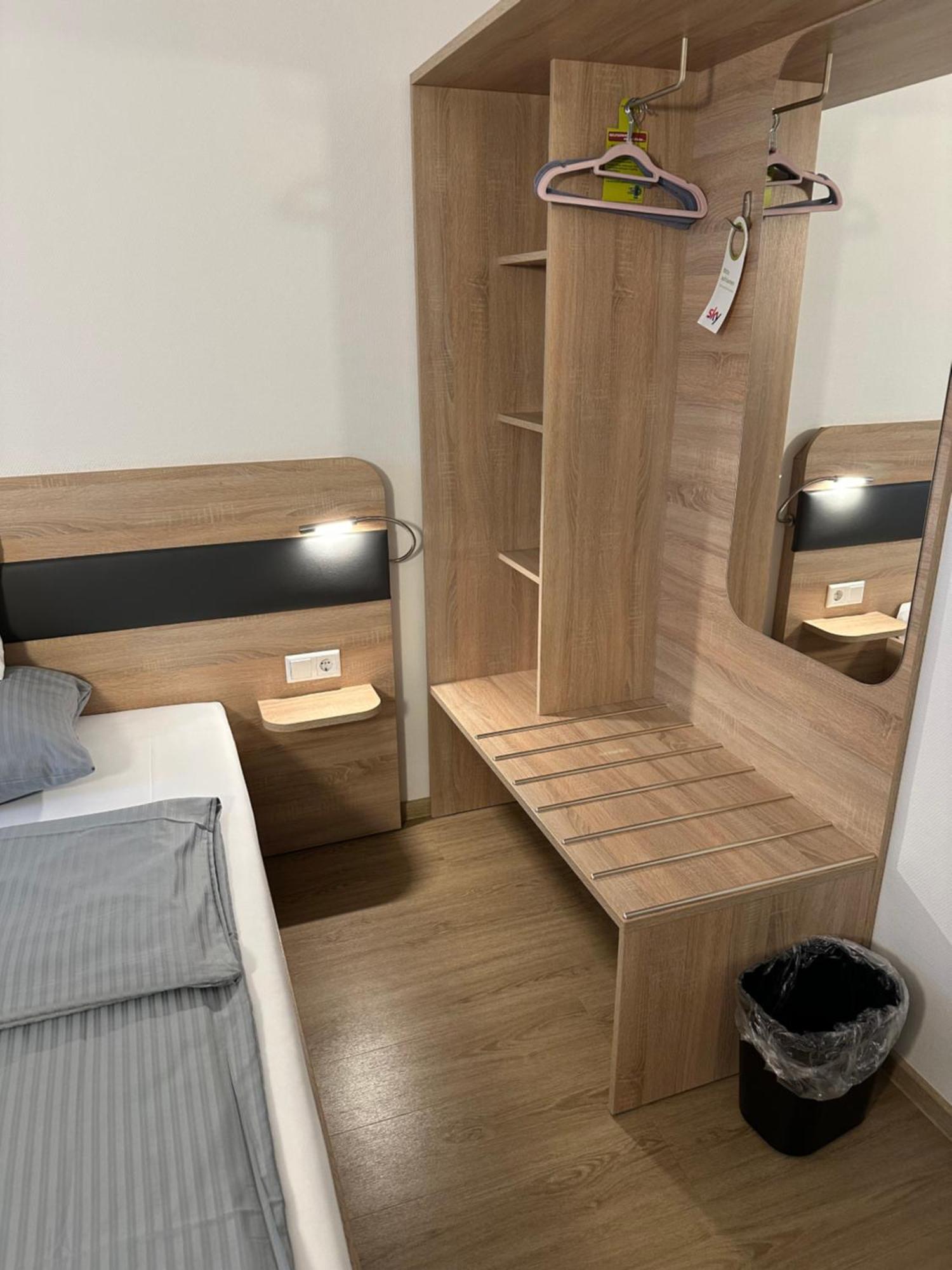 Отель Am Vogelsanger Weg 3*