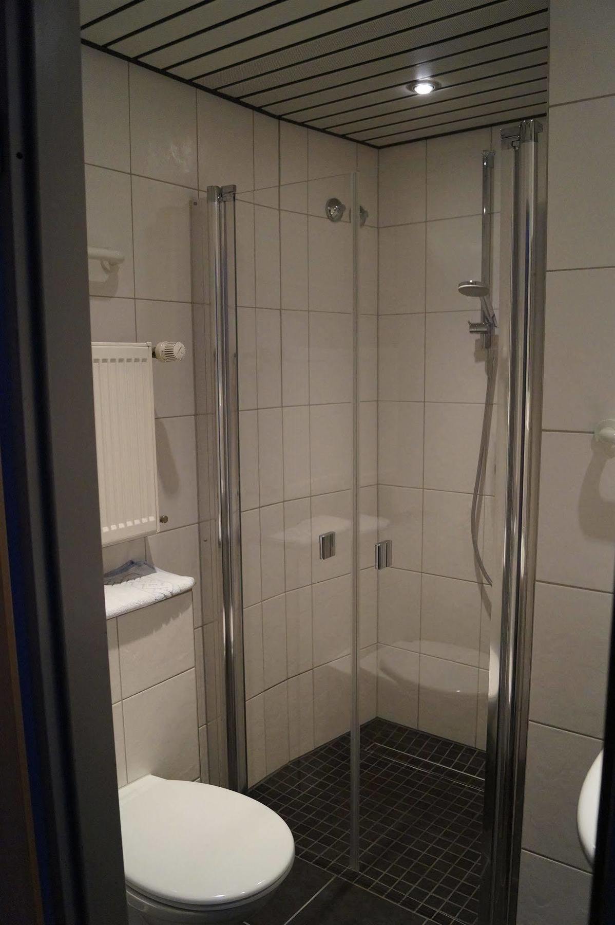 Am Vogelsanger Weg 3* Дюссельдорф